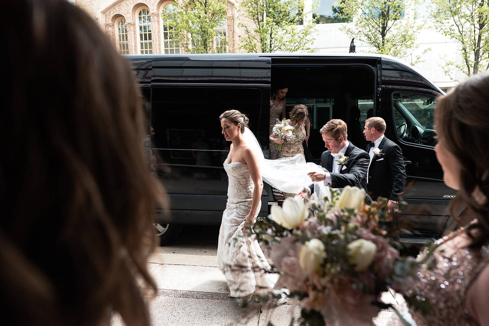 Best Event Transportation in Cleveland: Limo Service vs Rideshare vs Party Bus
